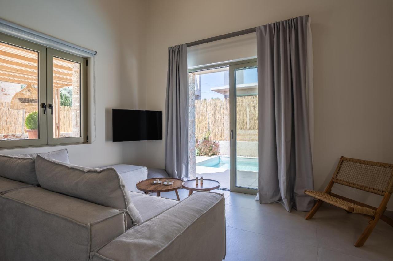 Papadria Villas - Modern Luxury Villas Near Kathisma Beach Цукаладес Экстерьер фото